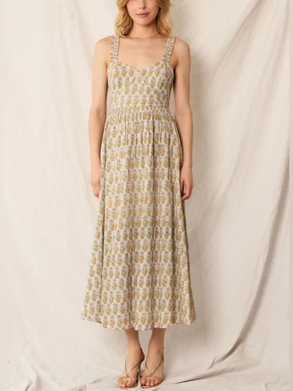 NWT En Crème Smocked dress - size M